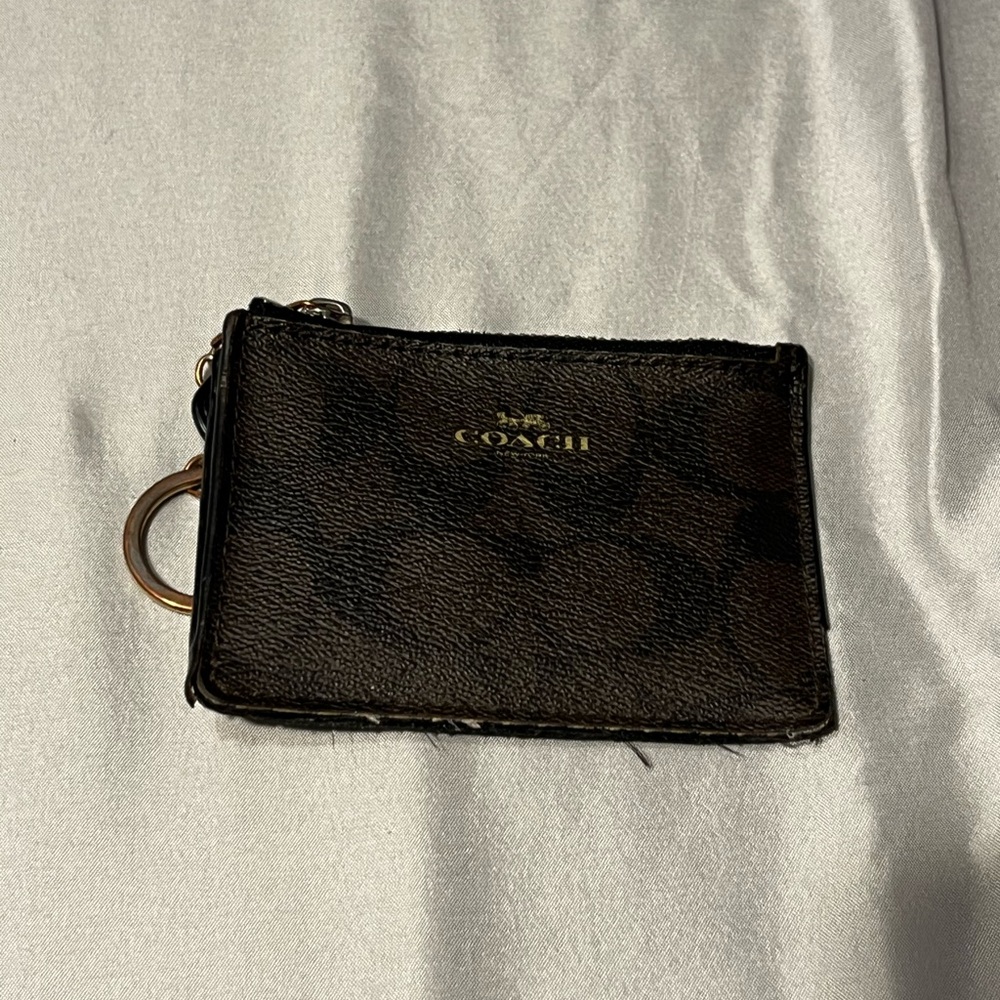 coach coin pouch